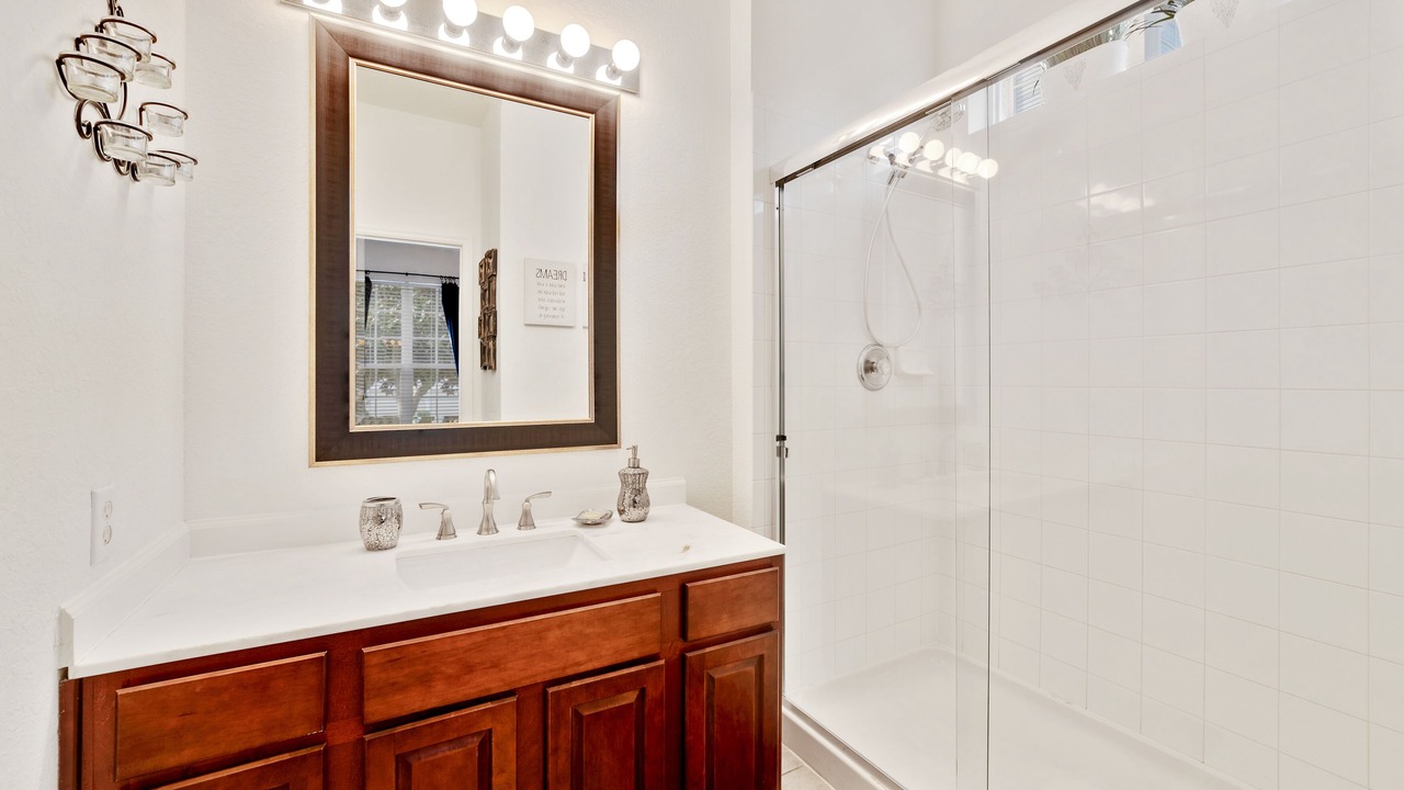 Photo of Bedroom in Windsor Hills