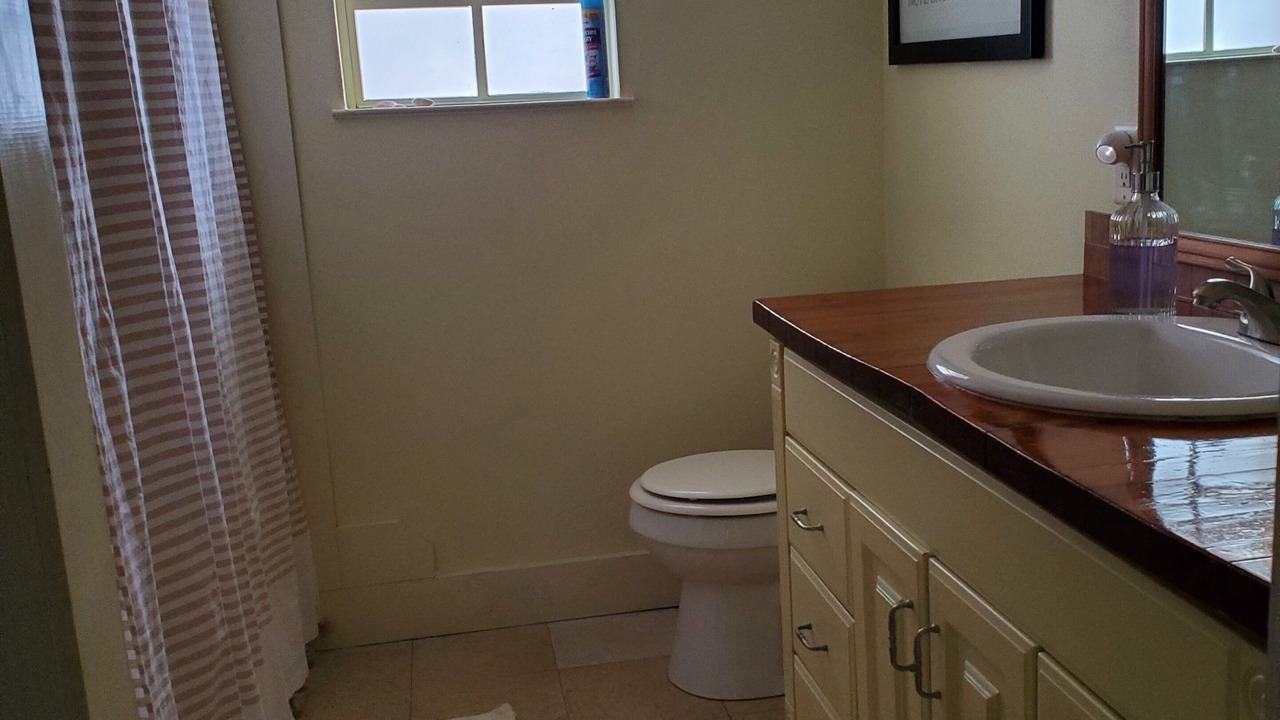 Photo of Bathroom in Gulf Breeze
