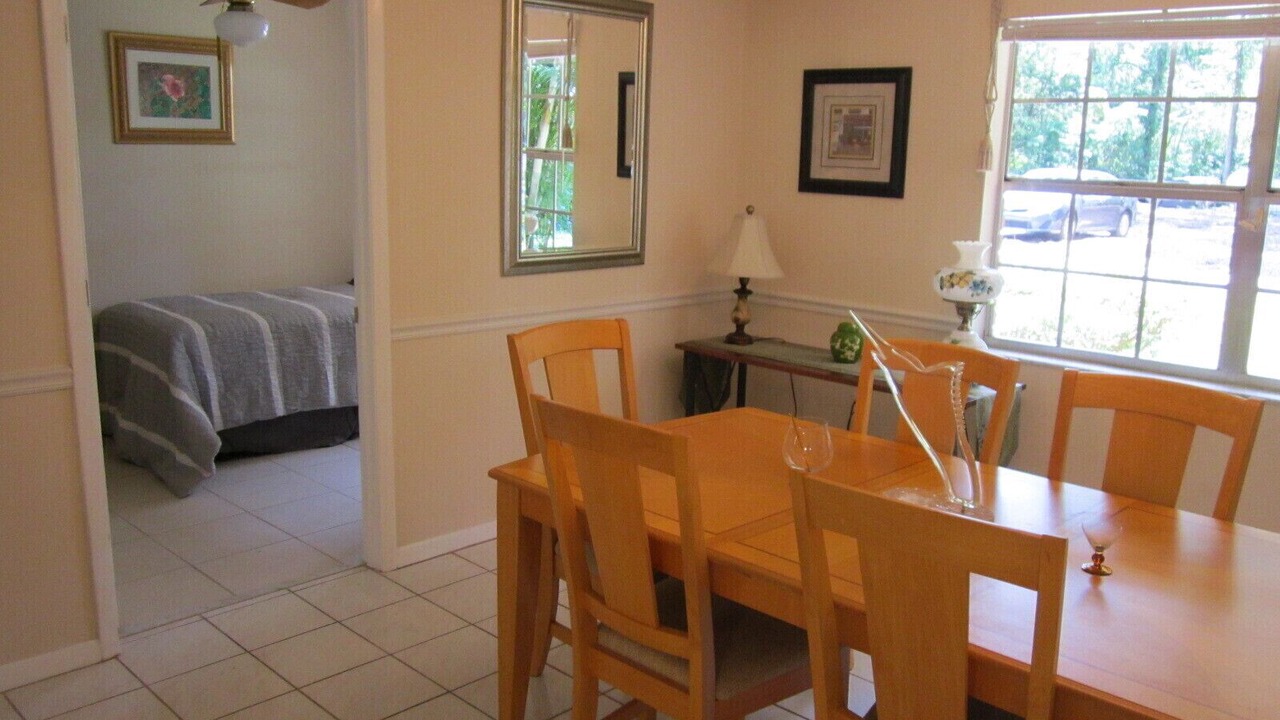 Photo of Bedroom in Lake Magdalene