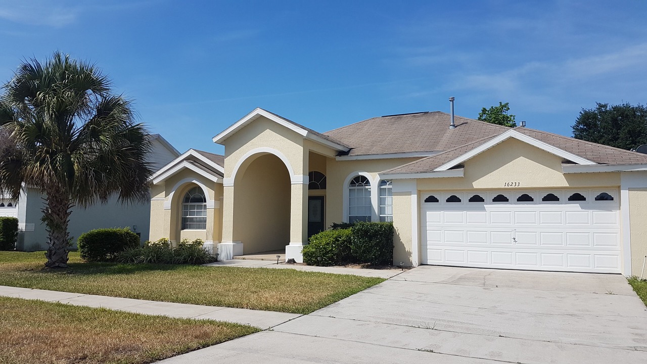Photo of Outdoor in Orange Tree