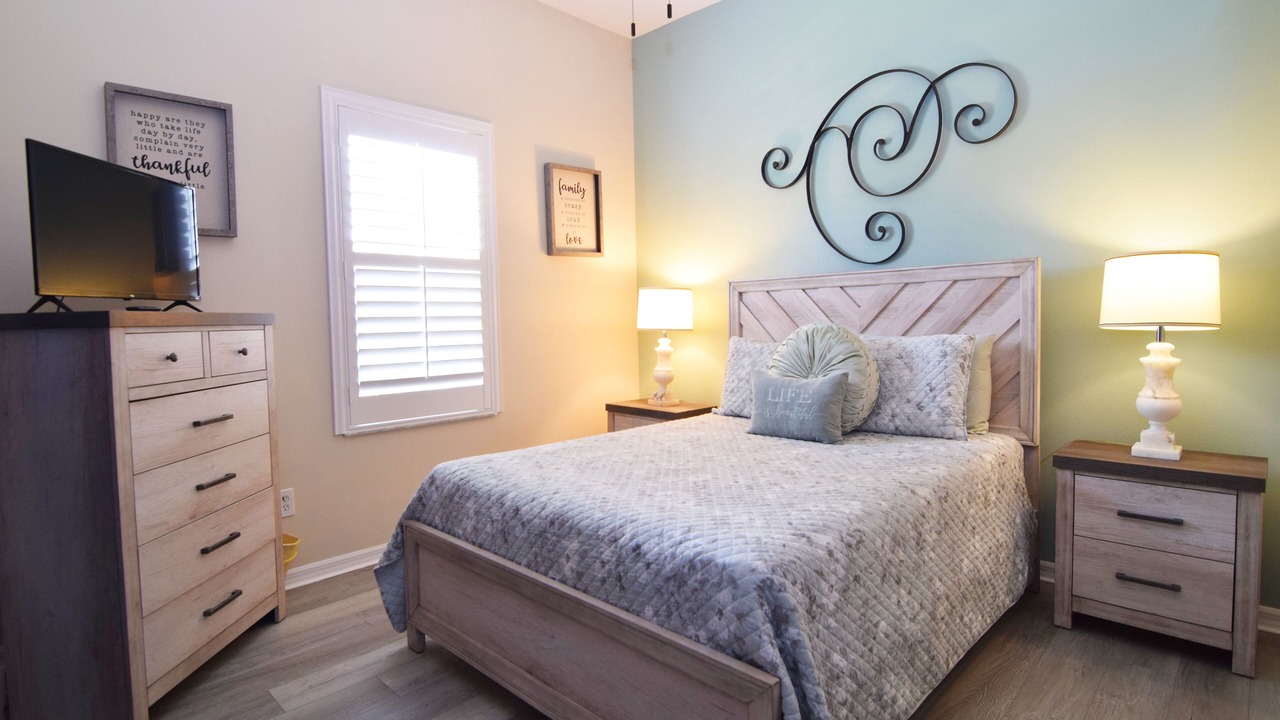 Photo of Bedroom in Tuscan Hills