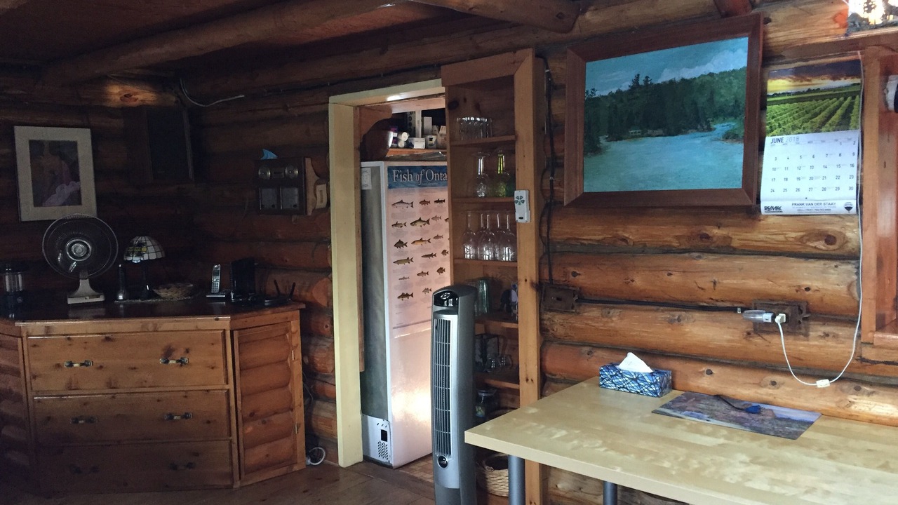 Photo of Livingroom in Manitoulin District
