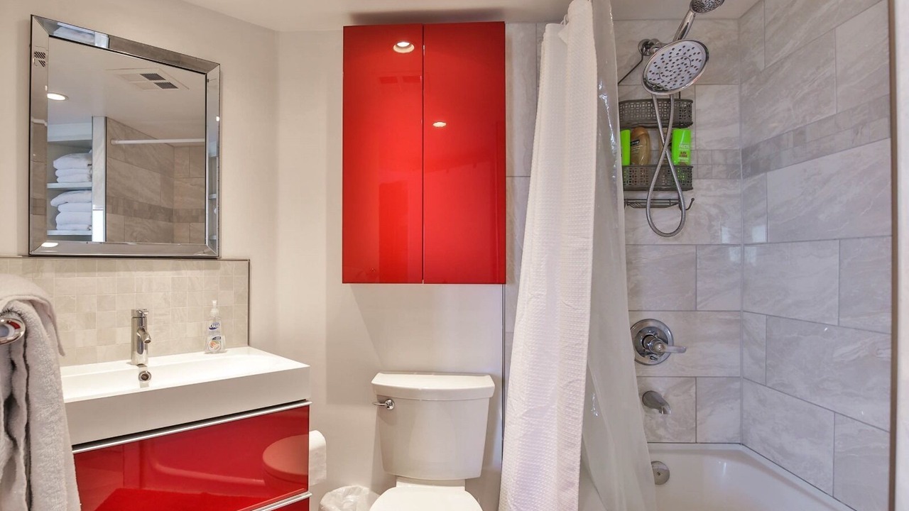 Photo of Bathroom in Central Waterfront