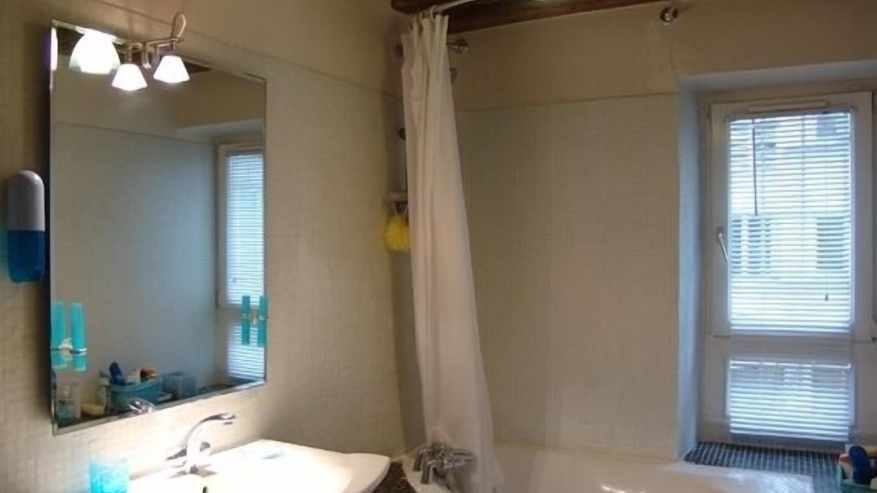 Photo of Bathroom in Gaillon