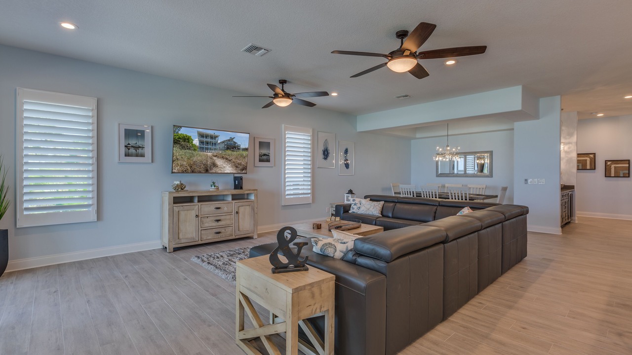 Photo of Livingroom in Treasure Island
