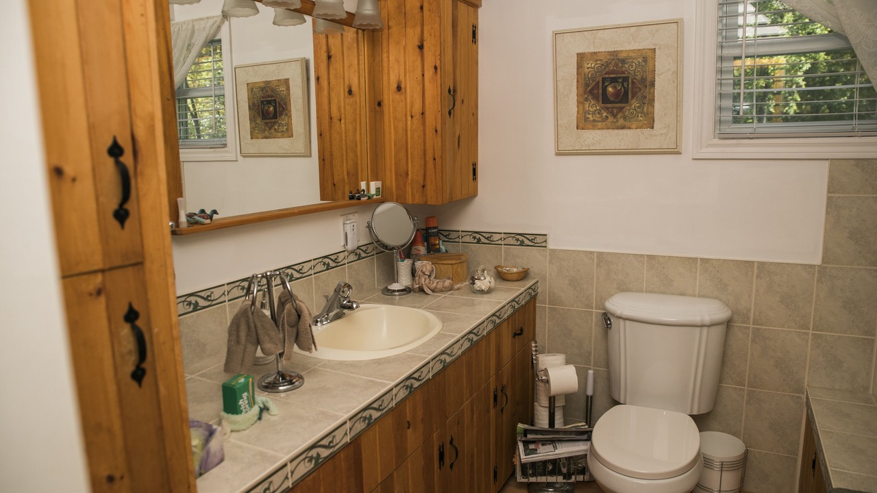 Photo of Bathroom in Whitewater Region