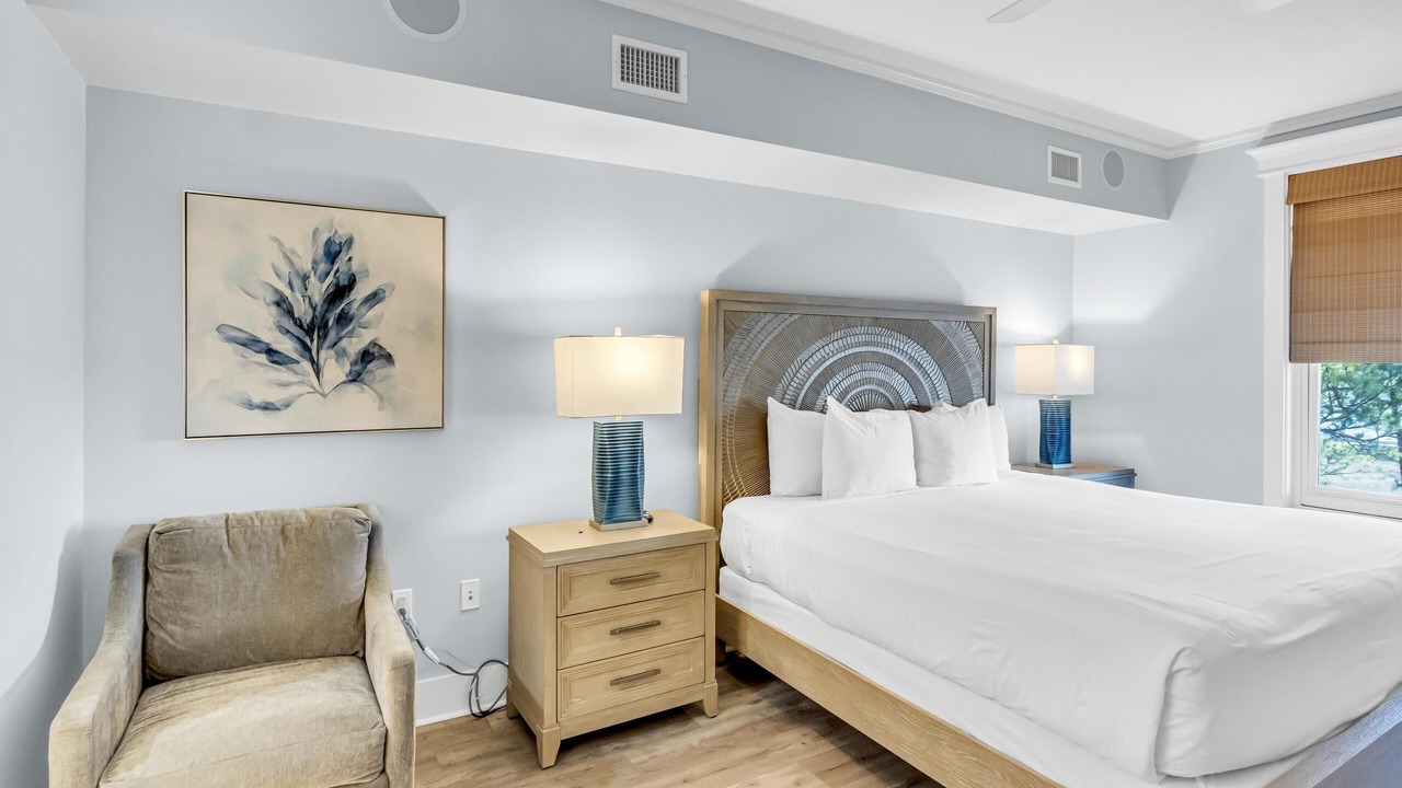 Photo of Bedroom in Baytowne Wharf