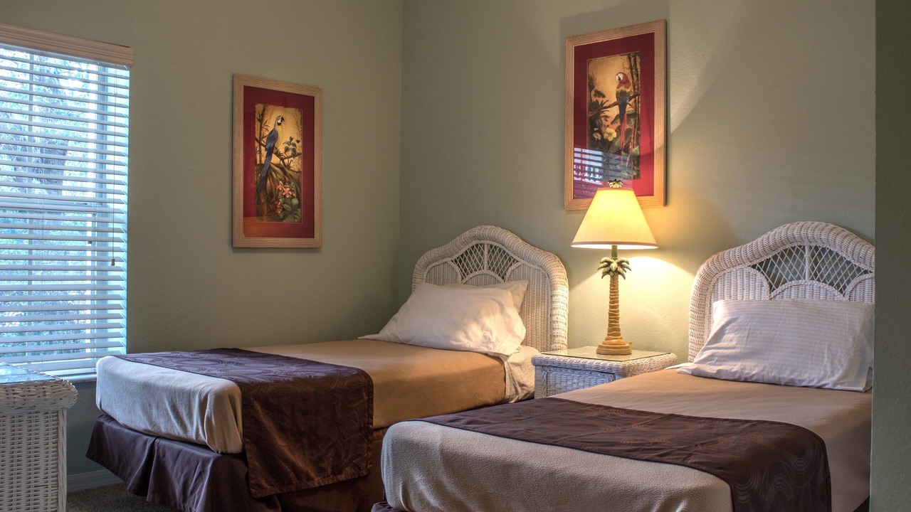 Photo of Bedroom in Bahama Bay