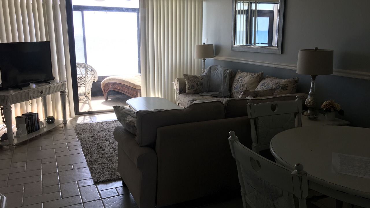 Photo of Livingroom in Titusville