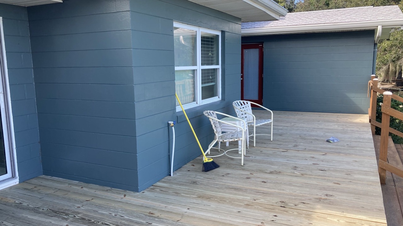 Photo of Patio Balcony in Sebring