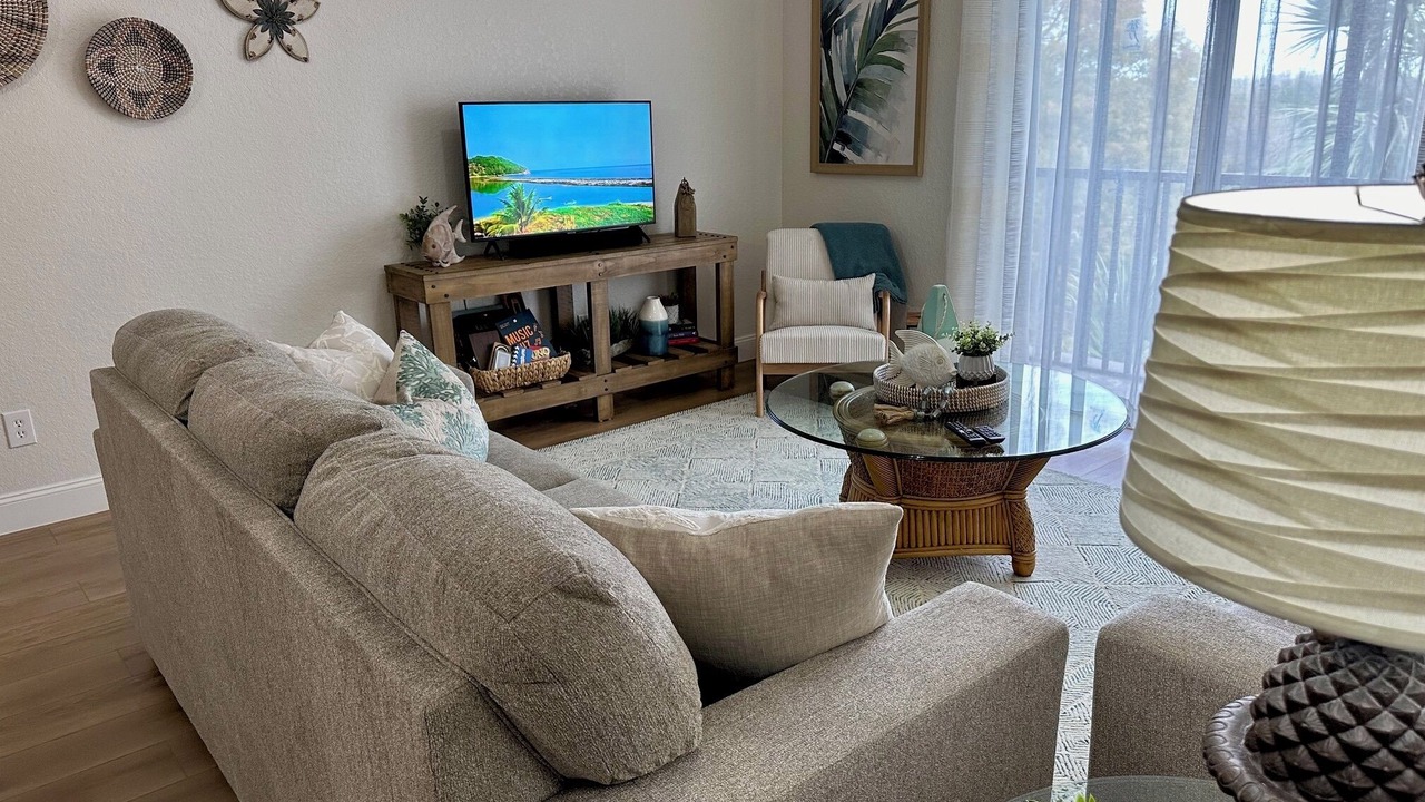 Photo of Livingroom in Bahama Bay