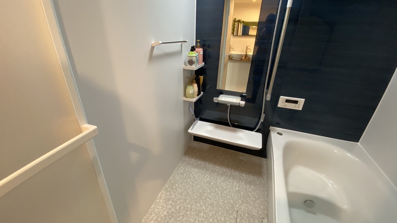 Photo of Bathroom in Chinatown