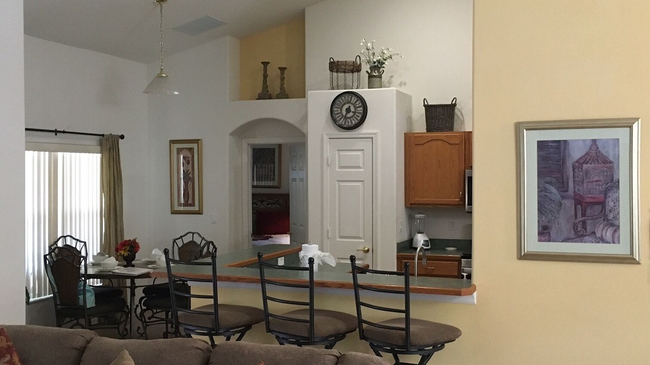 Photo of Livingroom in Orange Tree