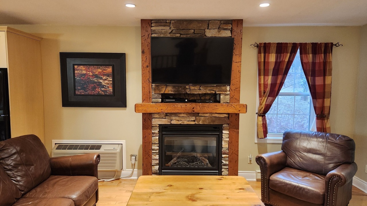 Photo of Bedroom in Lake of Bays