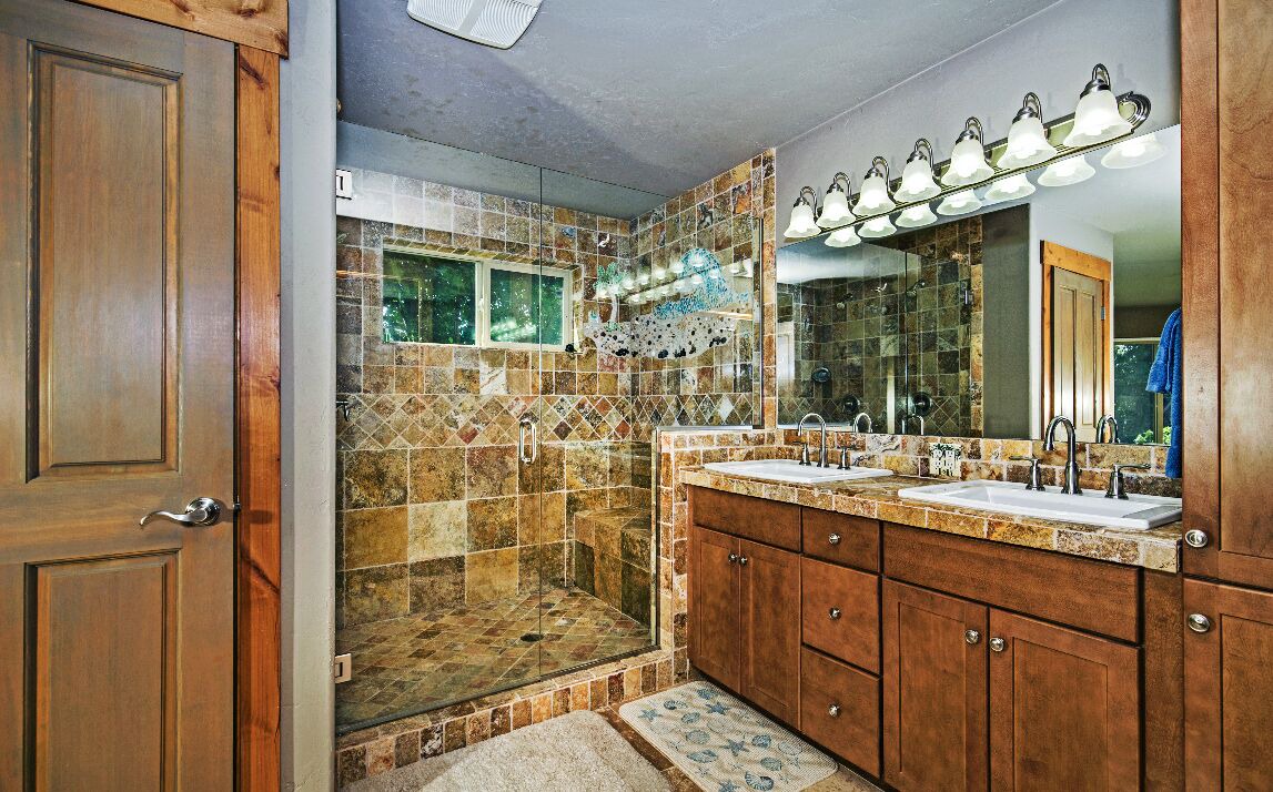 Photo of Bathroom in East Hope