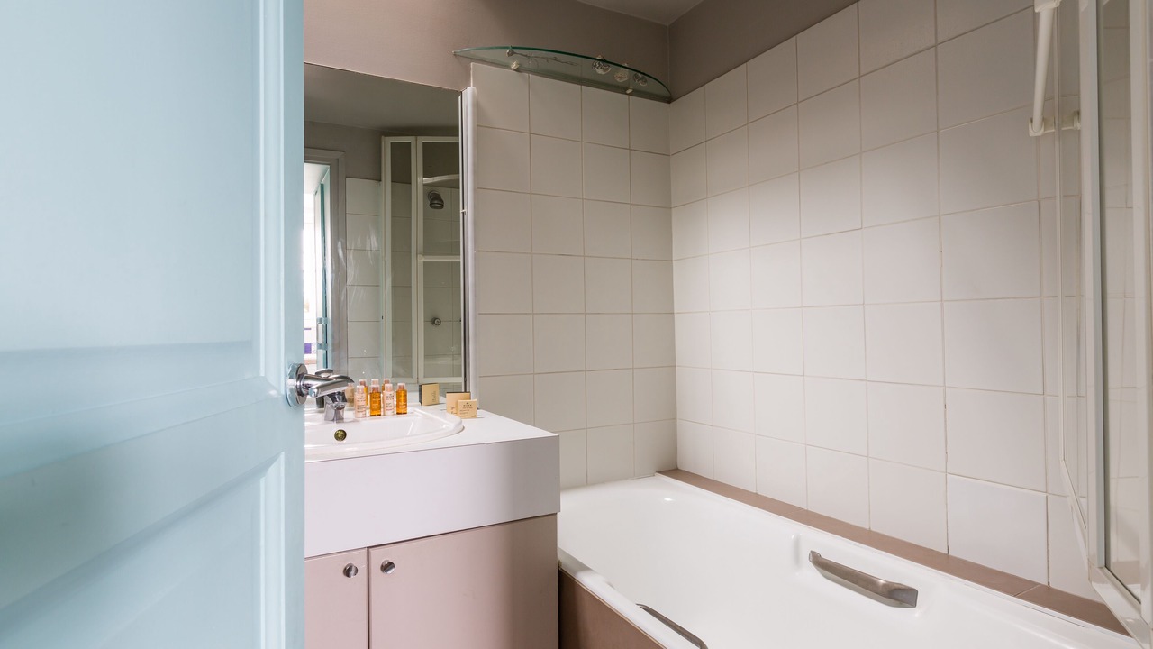 Photo of Bathroom in Enfants-Rouges