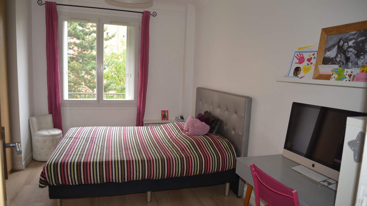 Photo of Bedroom in 12th Arrondissement