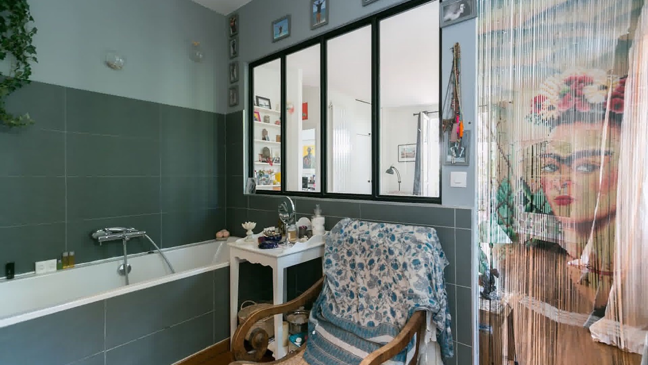 Photo of Bathroom in Issy-les-Moulineaux