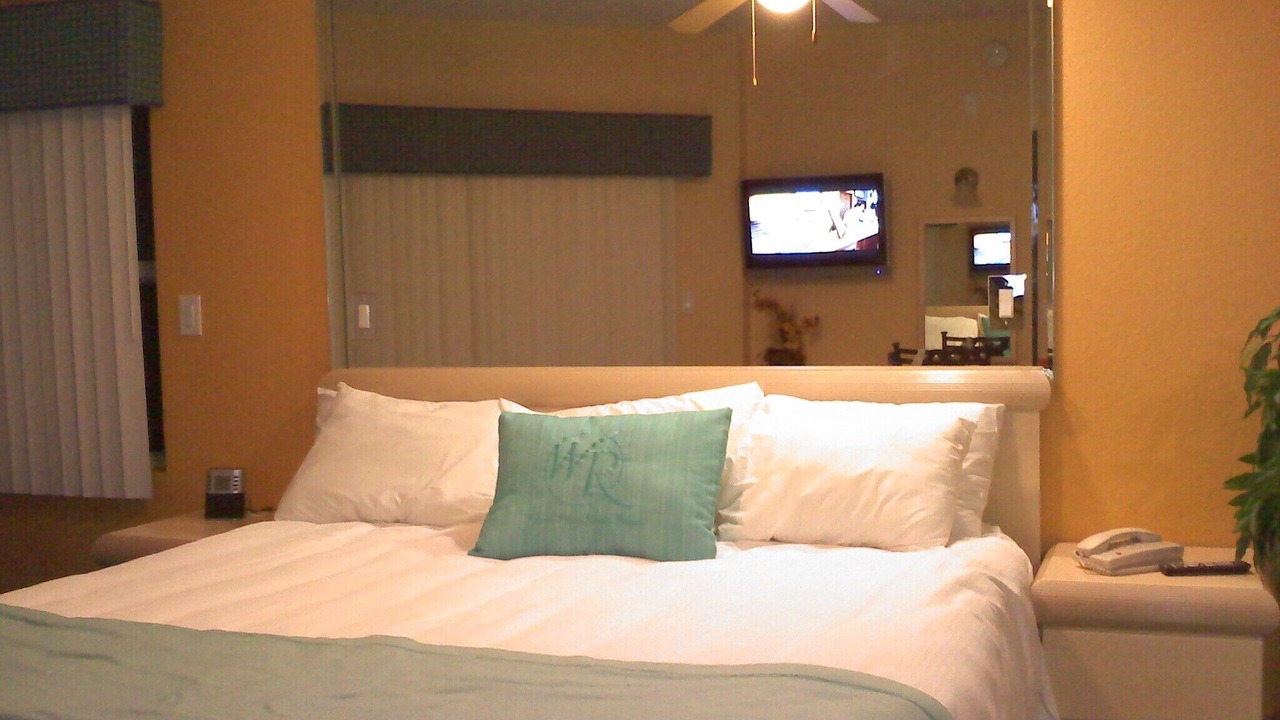 Photo of Bedroom in Bay Lake