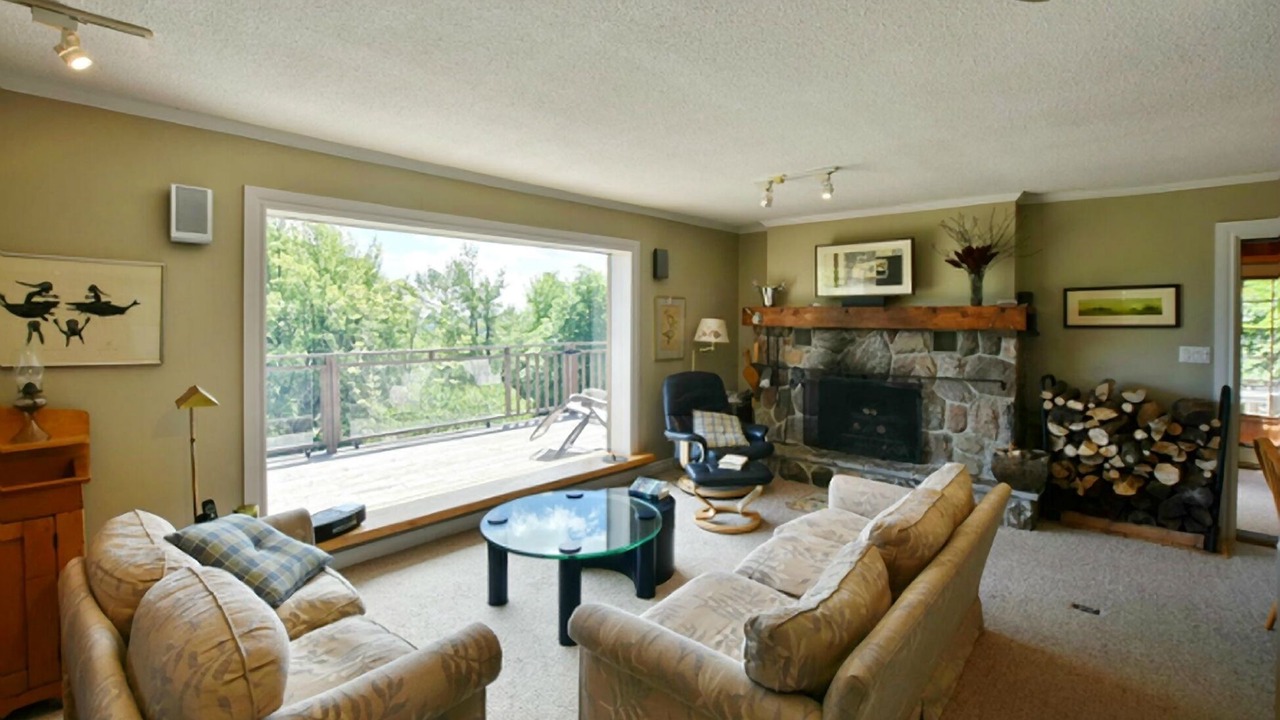 Photo of Livingroom in Mulmur