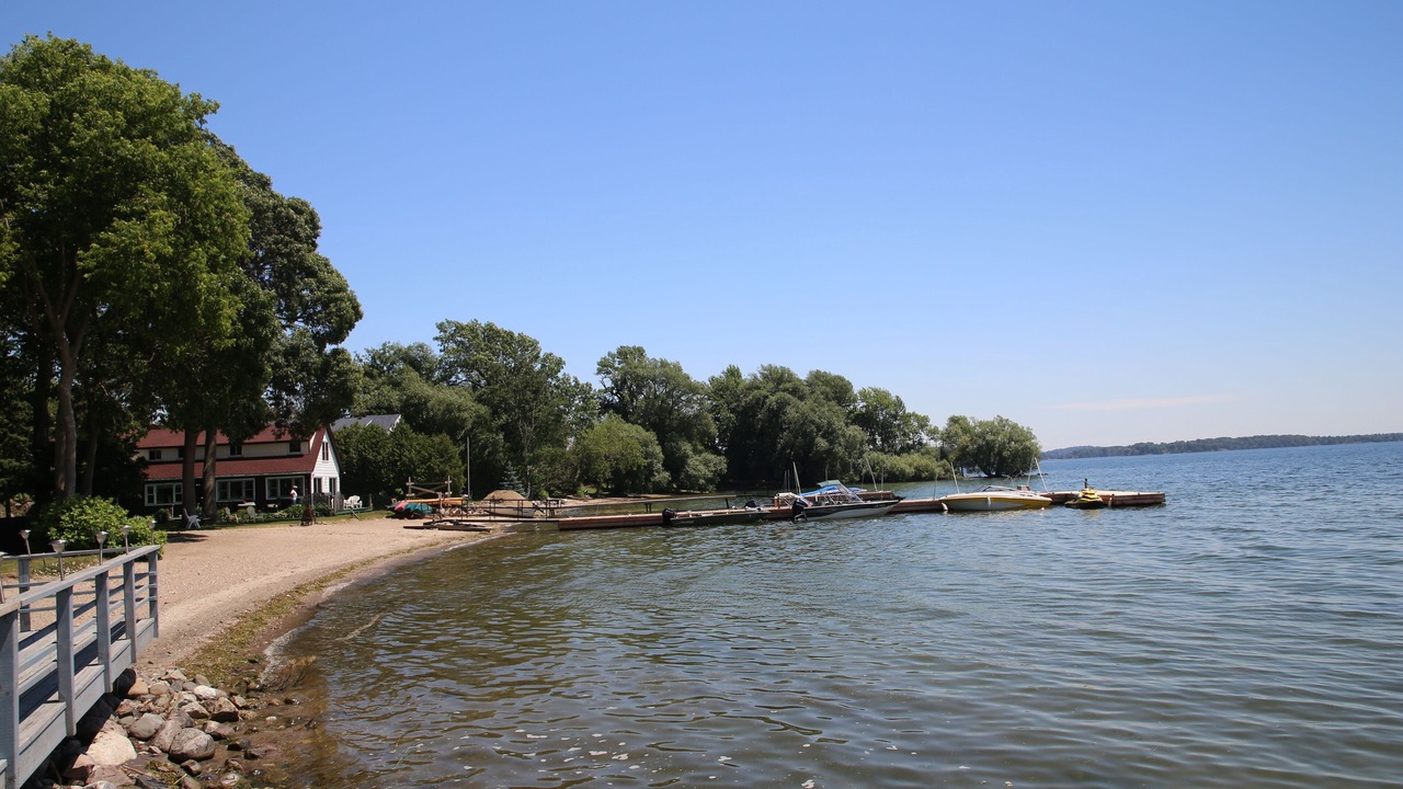 Photo of Others in Leeds and the Thousand Islands