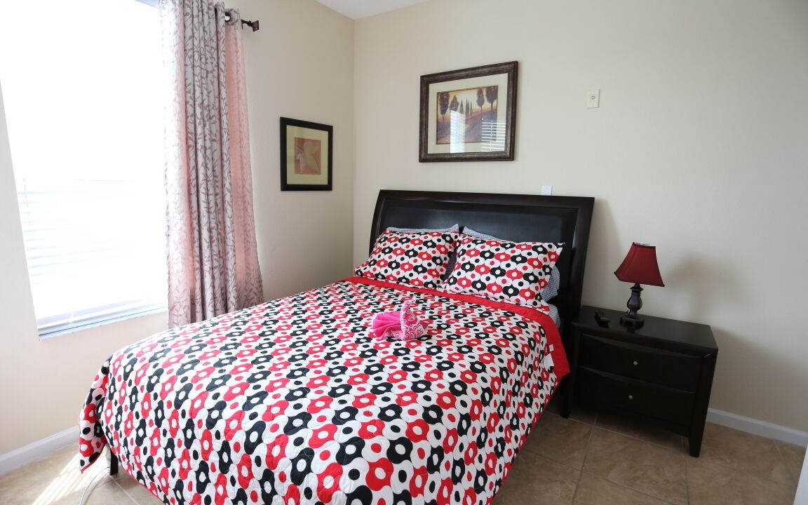 Photo of Bedroom in Windsor Palms