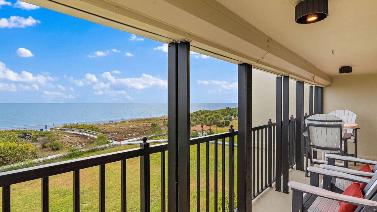 Photo of Patio Balcony in Sunset Beach