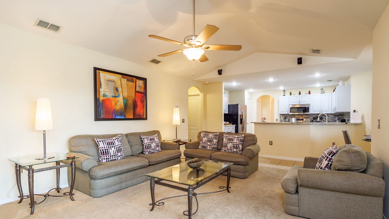 Photo of Livingroom in Tuscan Ridge