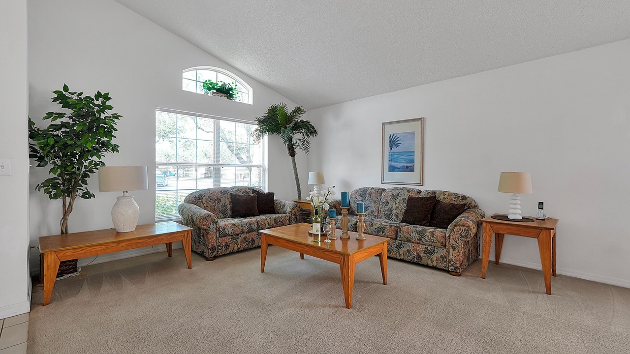Photo of Livingroom in Seasons