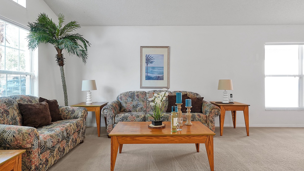 Photo of Livingroom in Seasons