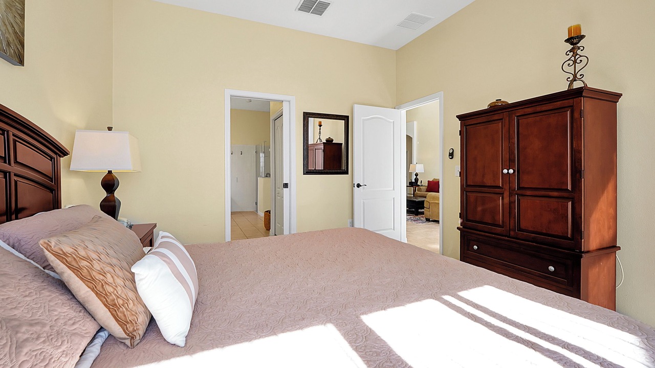 Photo of Bedroom in Tuscan Hills