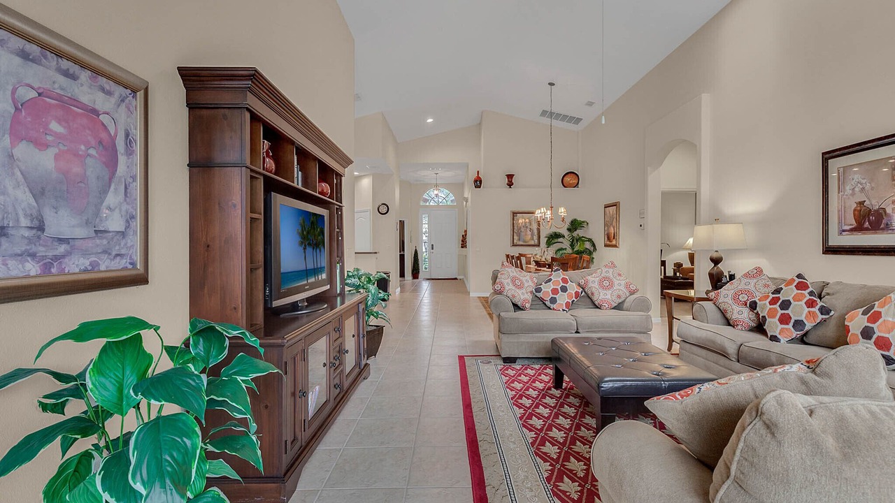 Photo of Livingroom in Tuscan Hills