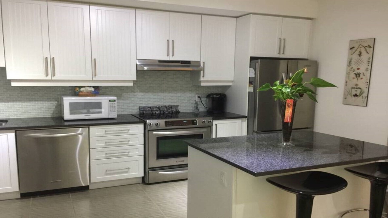 Photo of Kitchen in Mississauga Valleys