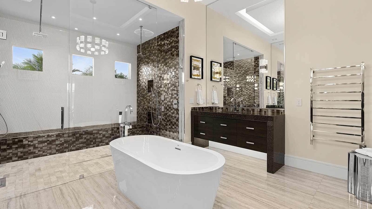 Photo of Bathroom in Reunion