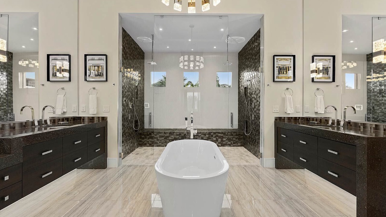 Photo of Bathroom in Reunion