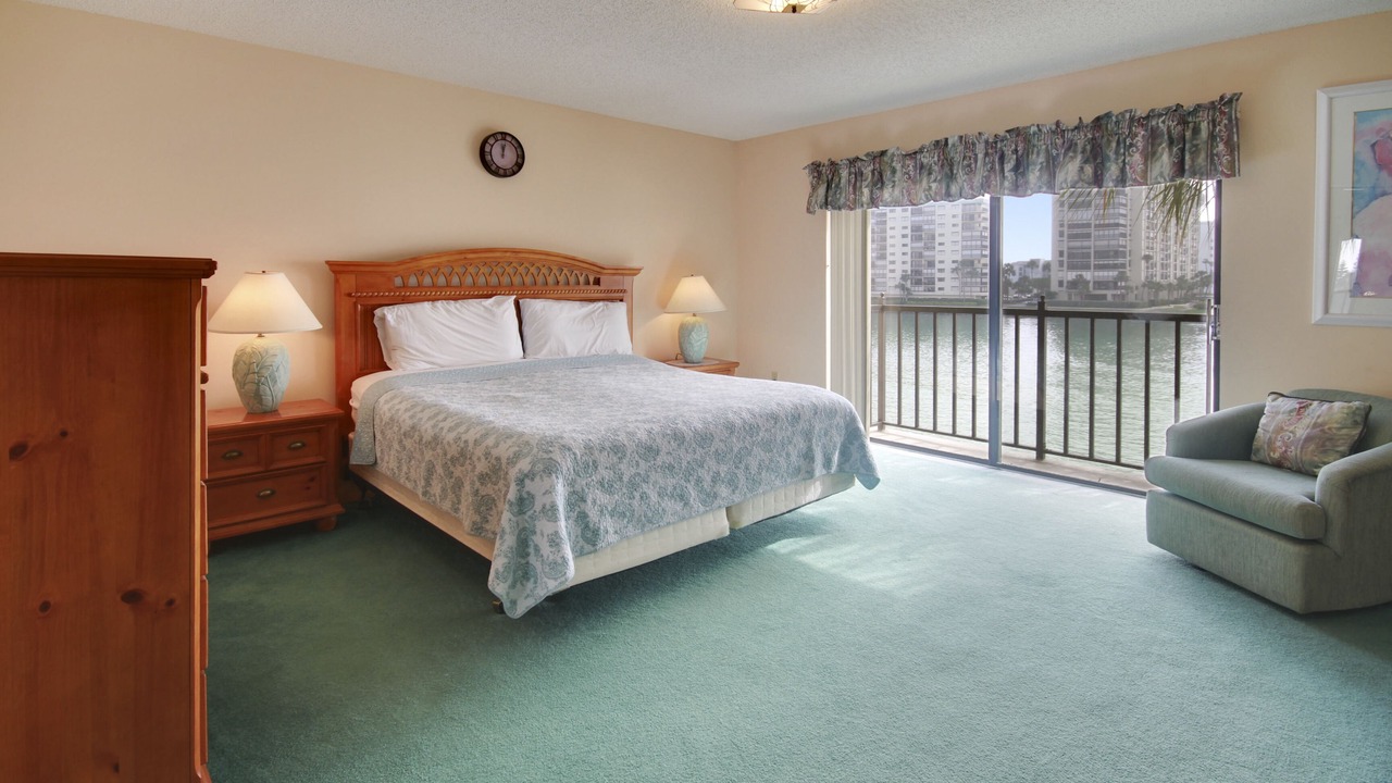 Photo of Bedroom in Sunset Beach