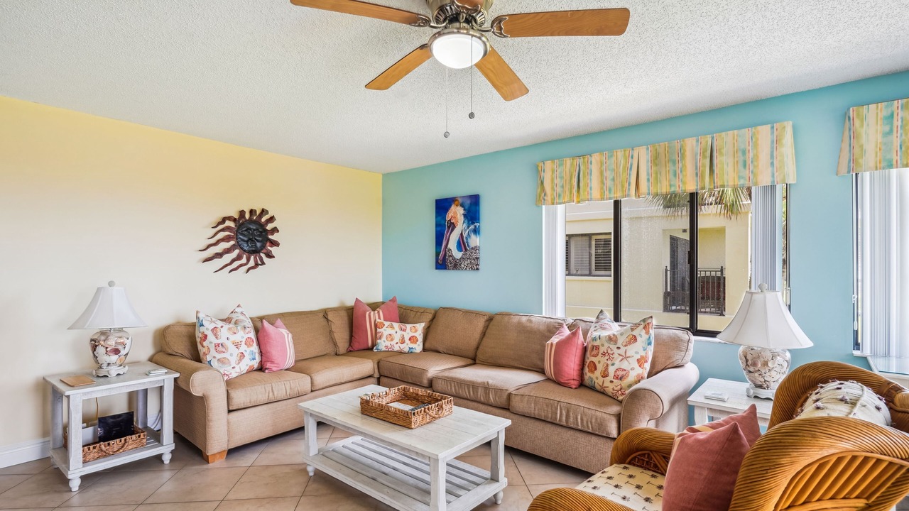 Photo of Livingroom in Sunset Beach