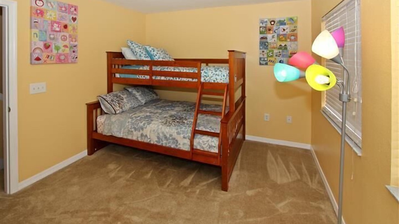 Photo of Bedroom in Crestwynd Bay