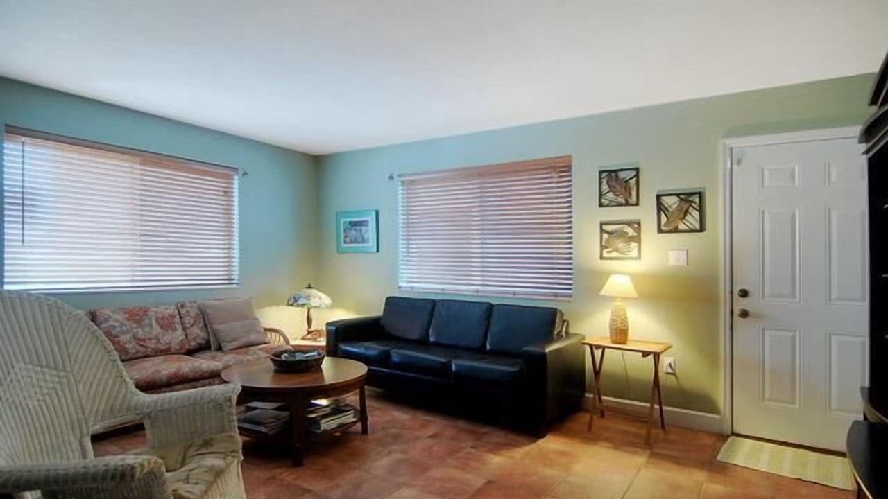 Photo of Livingroom in Crescent Beach