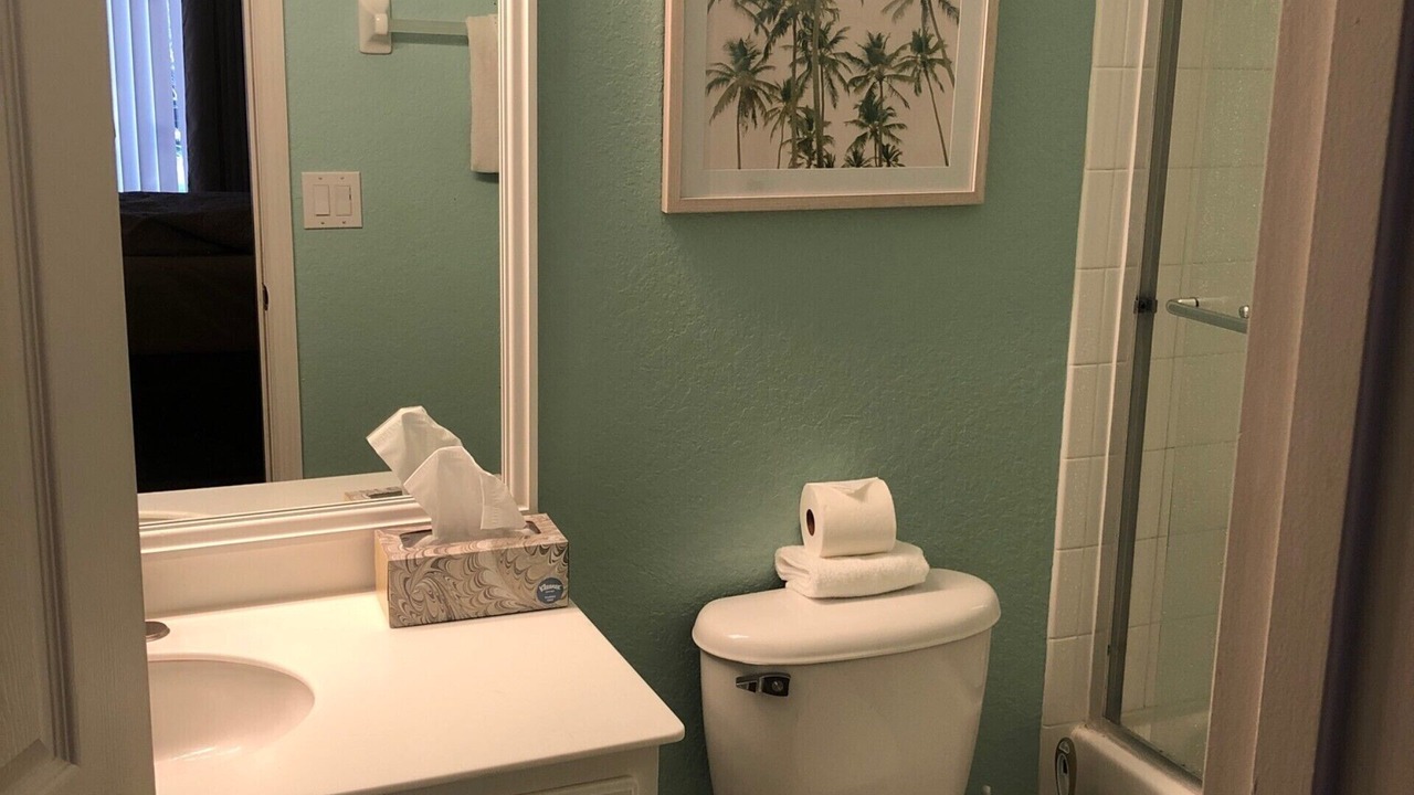 Photo of Bathroom in Bahama Bay