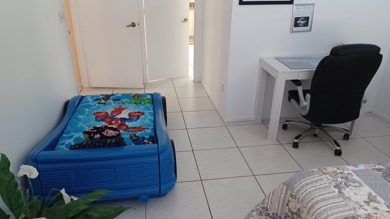 Photo of Bedroom in Lindfields