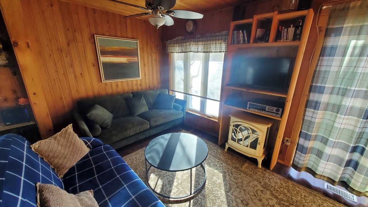 Photo of Livingroom in Madawaska Valley