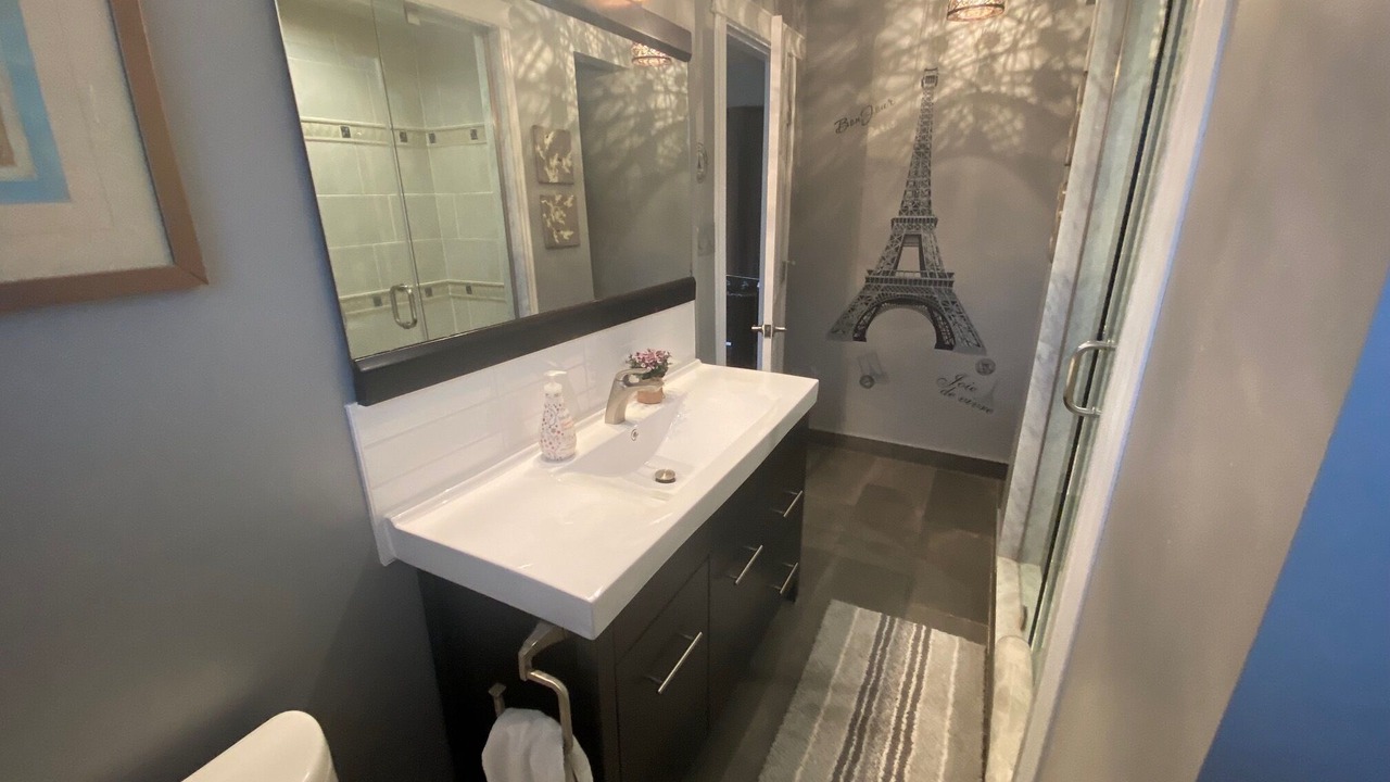 Photo of Bathroom in Tay