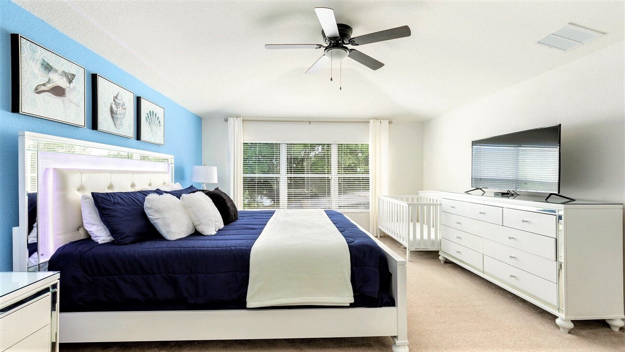 Photo of Bedroom in Windsor Hills