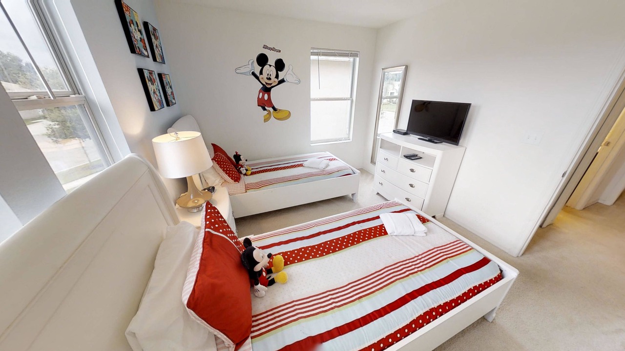 Photo of Bedroom in Crystal Cove
