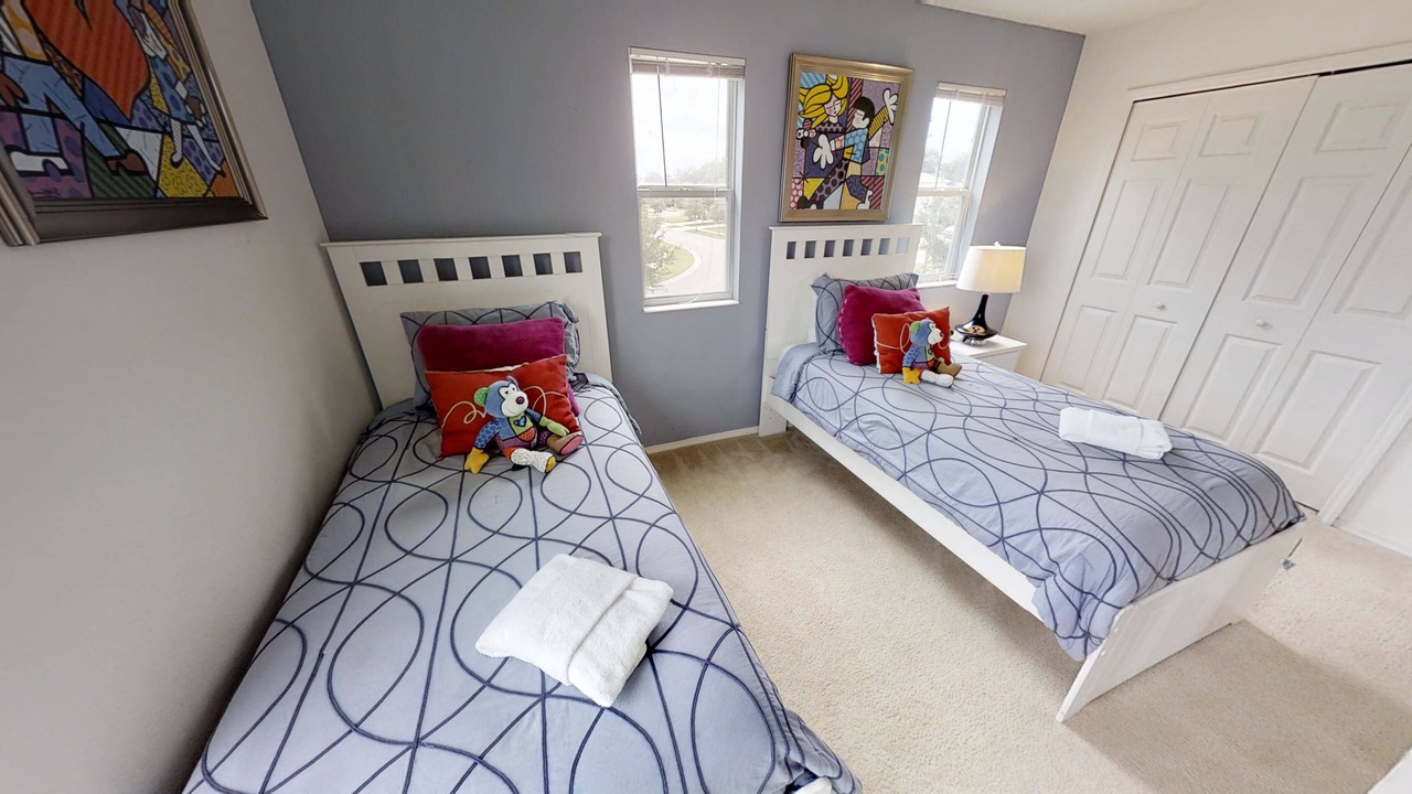 Photo of Bedroom in Crystal Cove