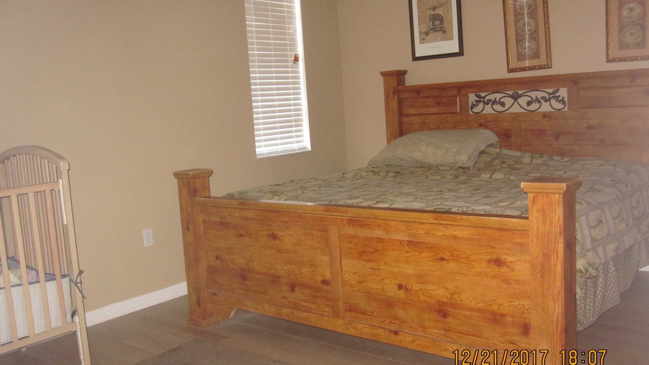 Photo of Bedroom in Crescent Lakes