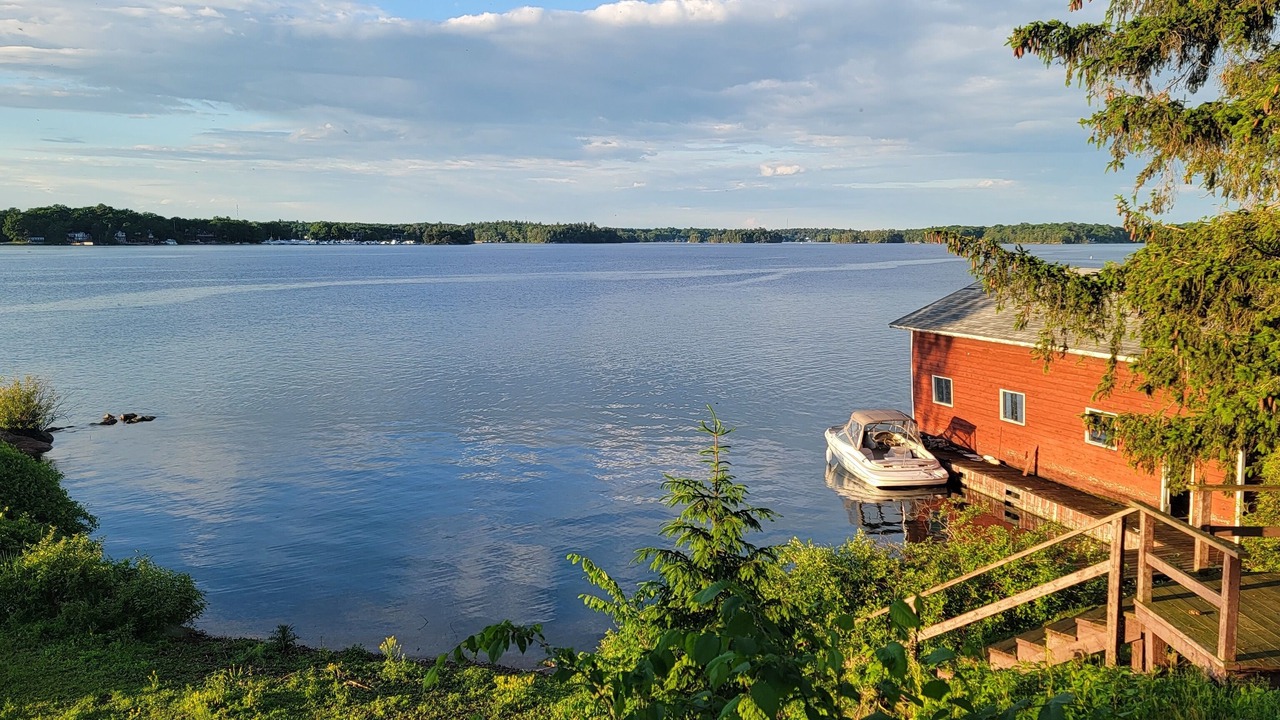 Photo of Others in Leeds and the Thousand Islands