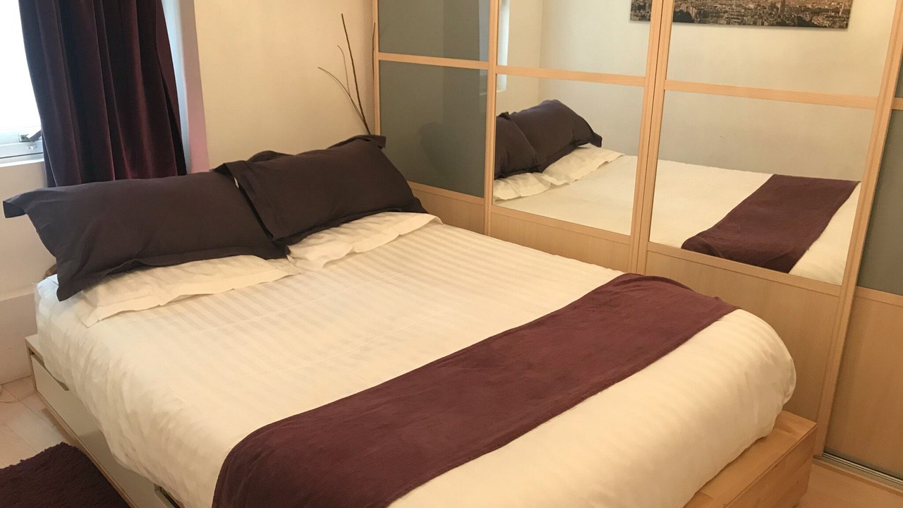 Photo of Bedroom in Sorbonne