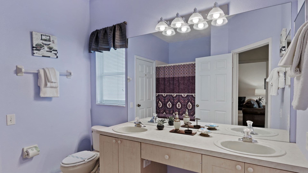 Photo of Bathroom in Windsor Palms